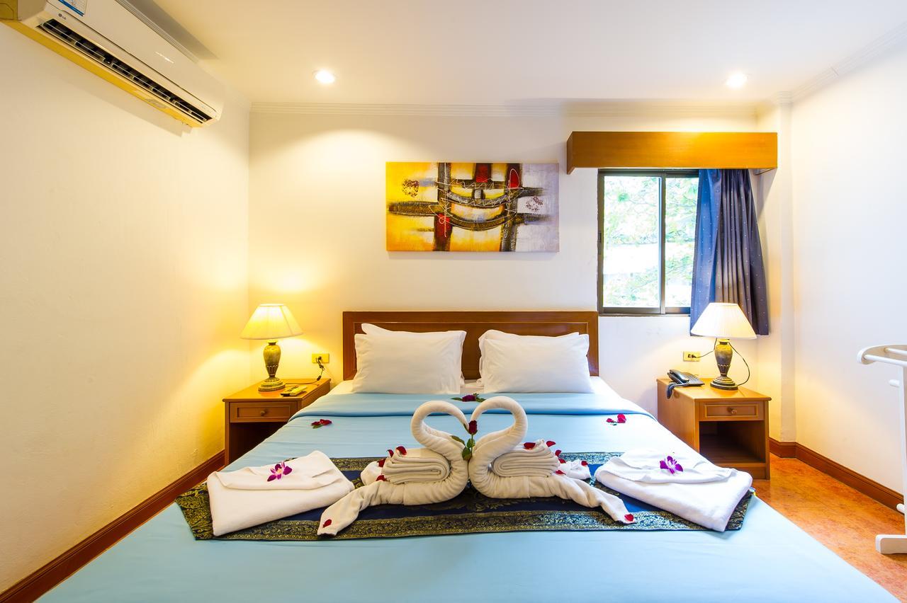 Inn Patong Hotel Phuket エクステリア 写真